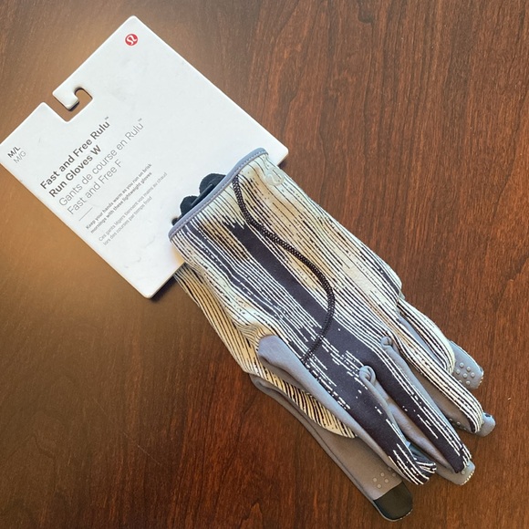 Lululemon Womens Rulu Gloves - Picture 6 of 11
